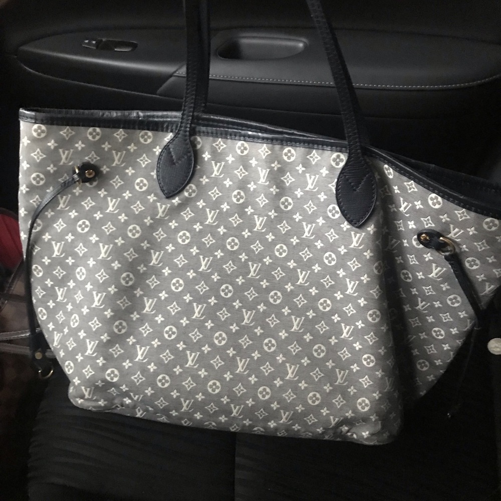 Authentic Louis Vuitton neverfull